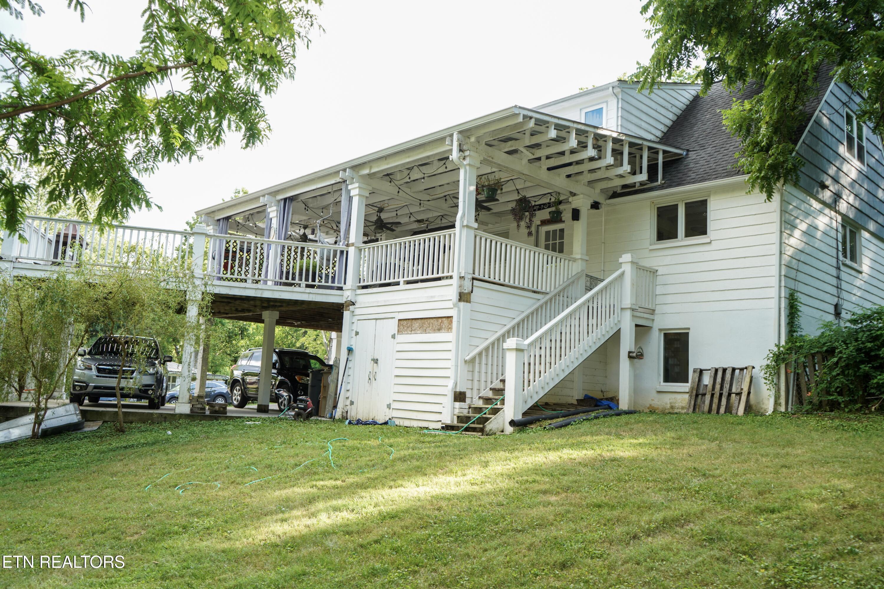 216 Brown Mountain Loop Rd
