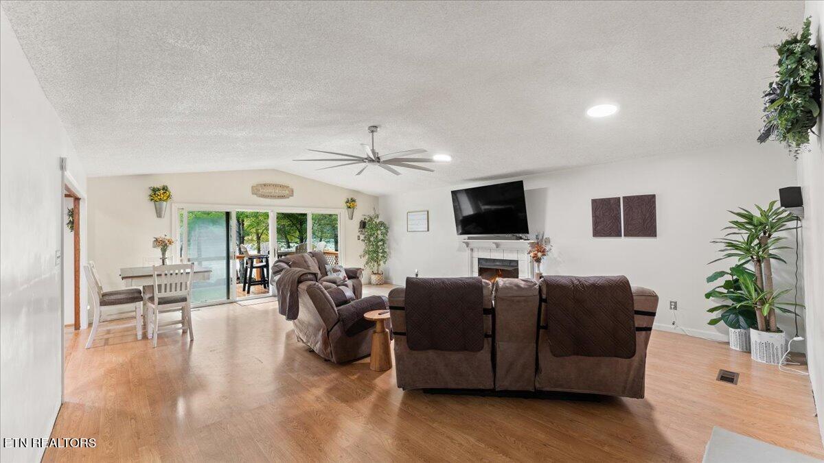 206 Willow Drive