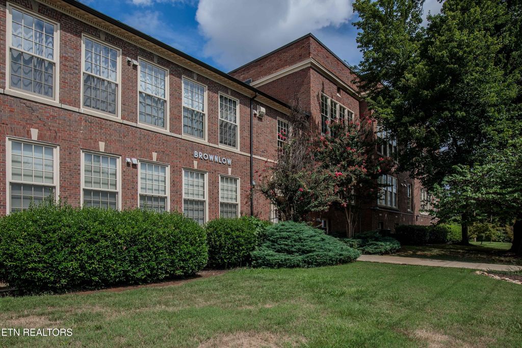 Photo of 140 E Glenwood Ave #112, Knoxville, TN 37917 (MLS # 1311231)