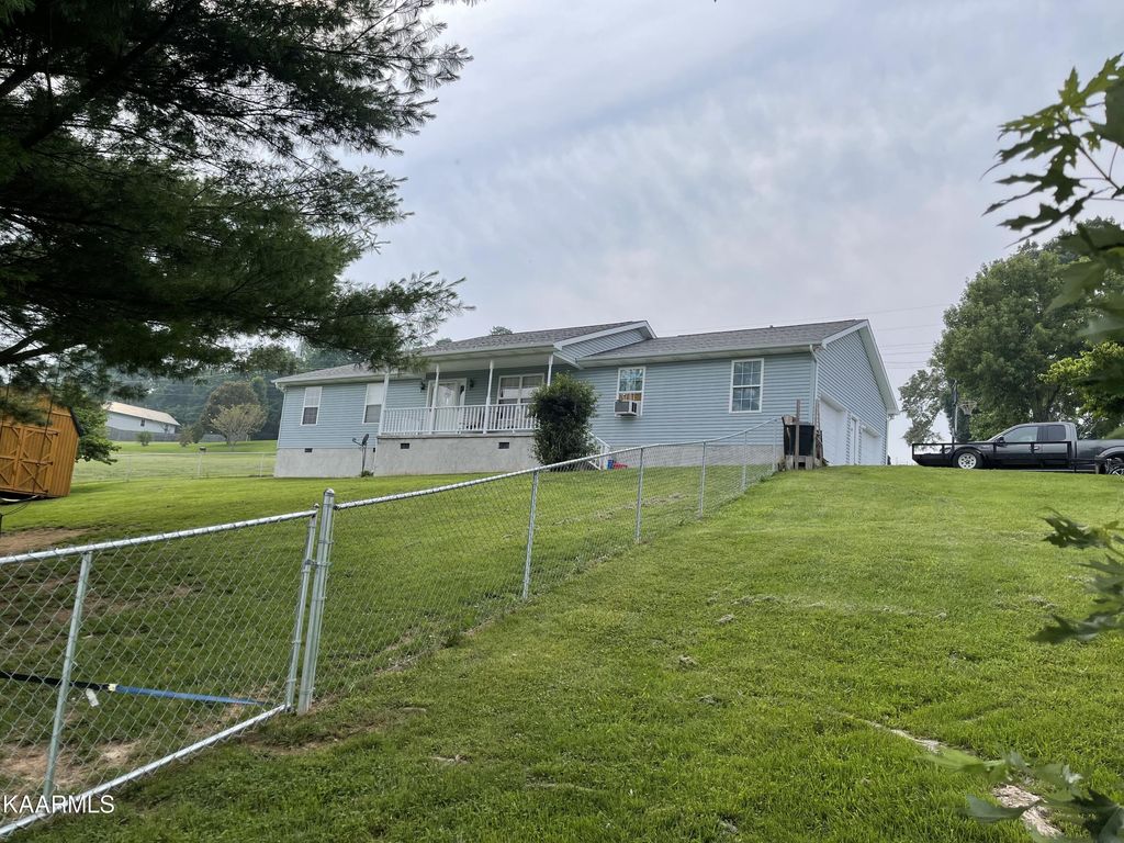 Photo of 149 Hillside Lane, New Tazewell, TN 37825 (MLS # 1231986)