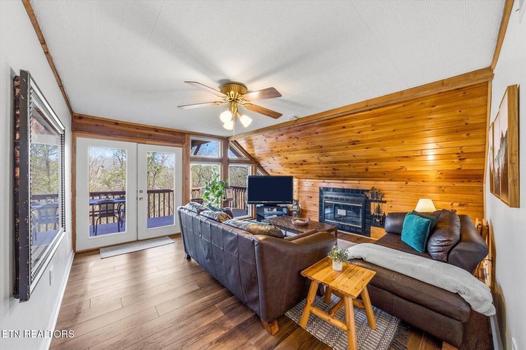 Photo of 1837 Laurel Valley Way, Sevierville, TN 37862 (MLS # 1330479)