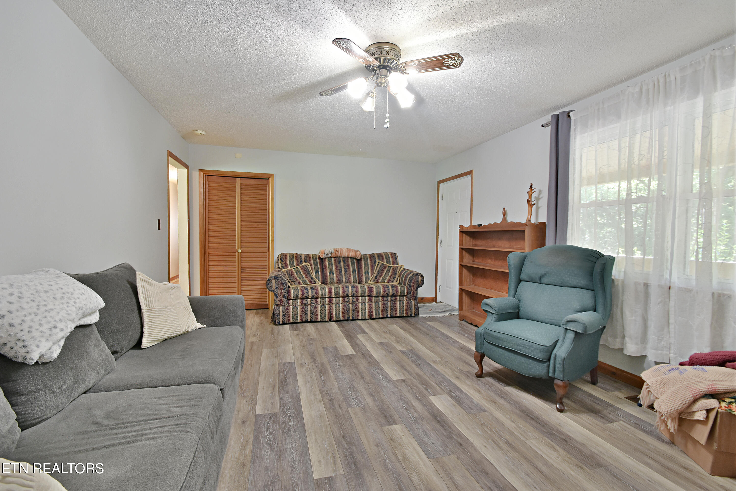 1734 Dogwood Valley Rd
