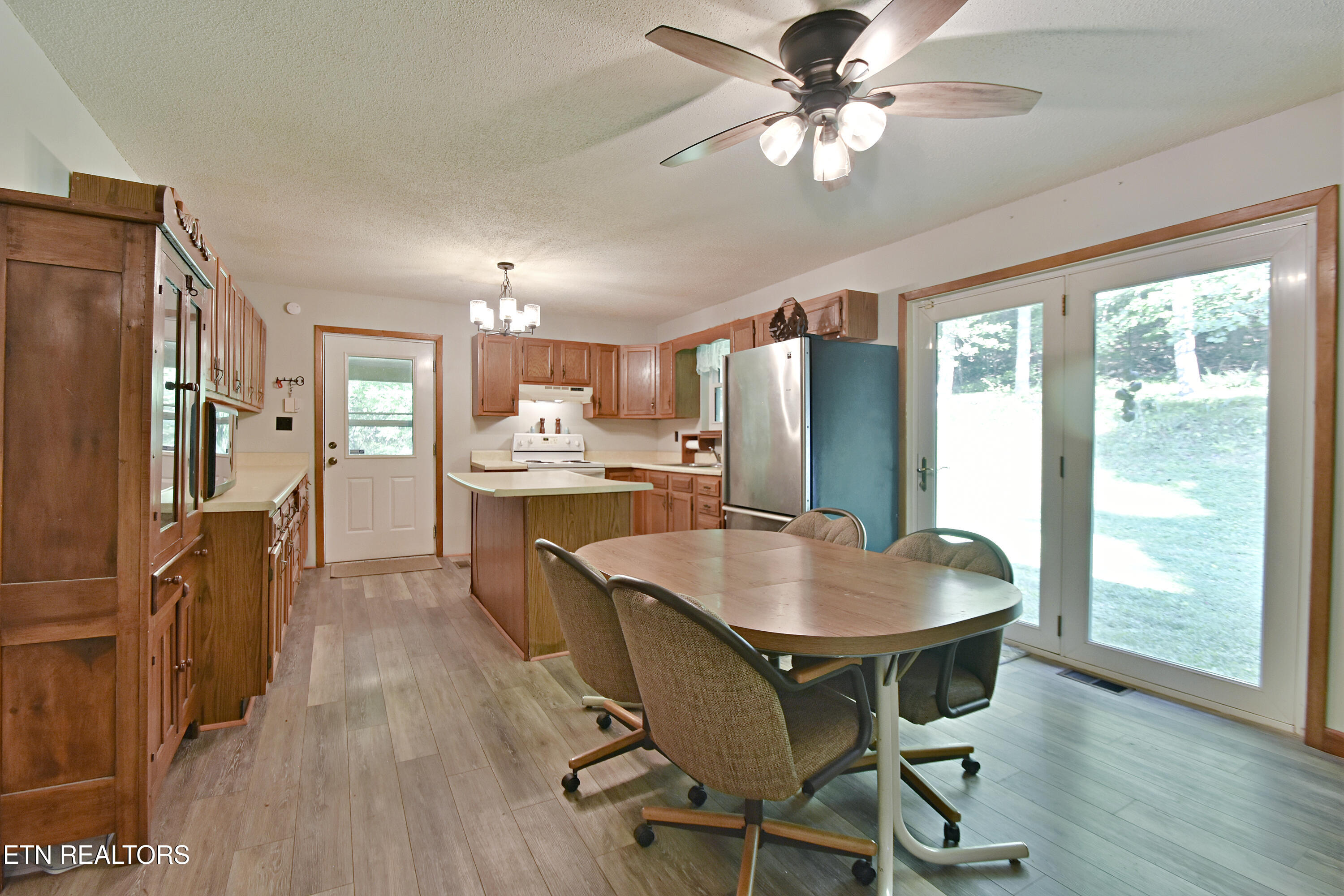 1734 Dogwood Valley Rd