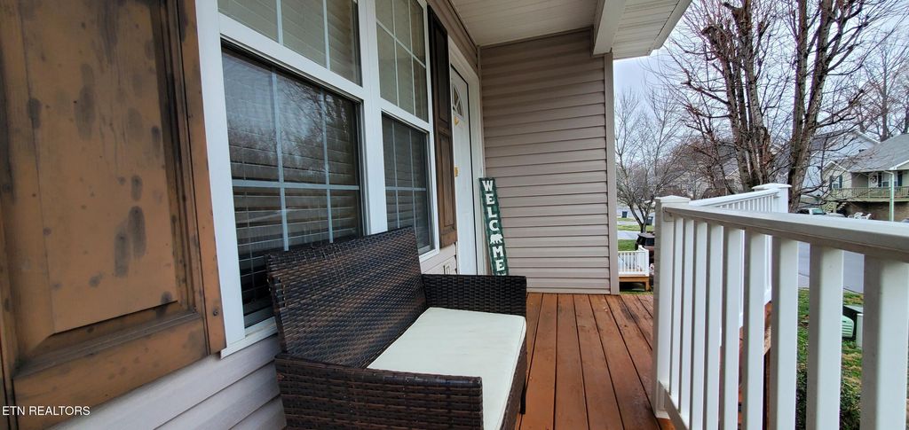 Photo of 823 Plantation Drive, Pigeon Forge, TN 37863 (MLS # 1291431)