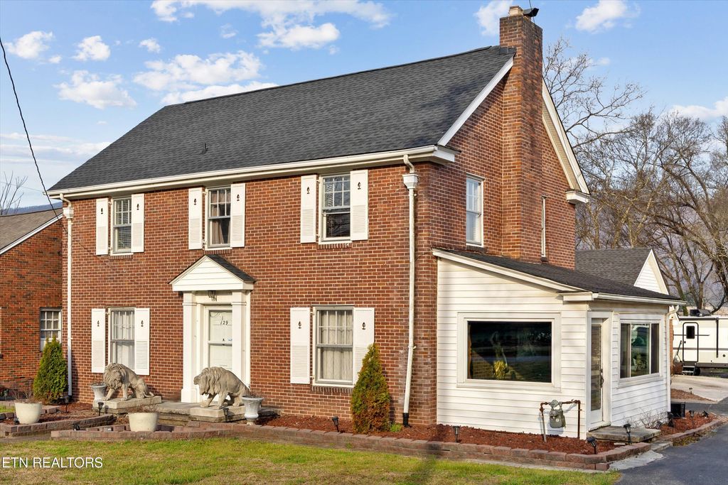 Photo of 129 S Kingston Ave, Rockwood, TN 37854 (MLS # 1331245)