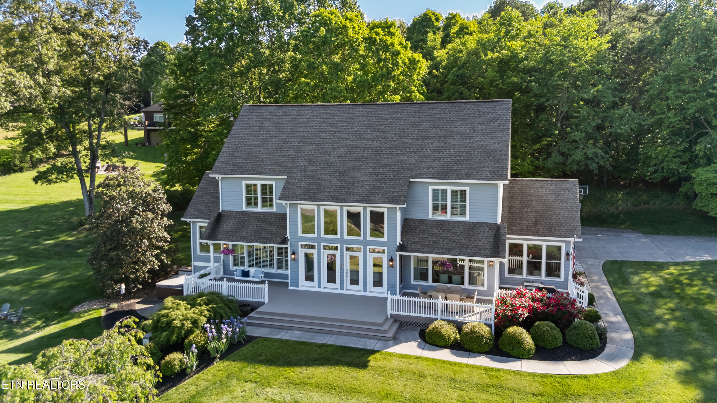 208 Lake Crest Drive