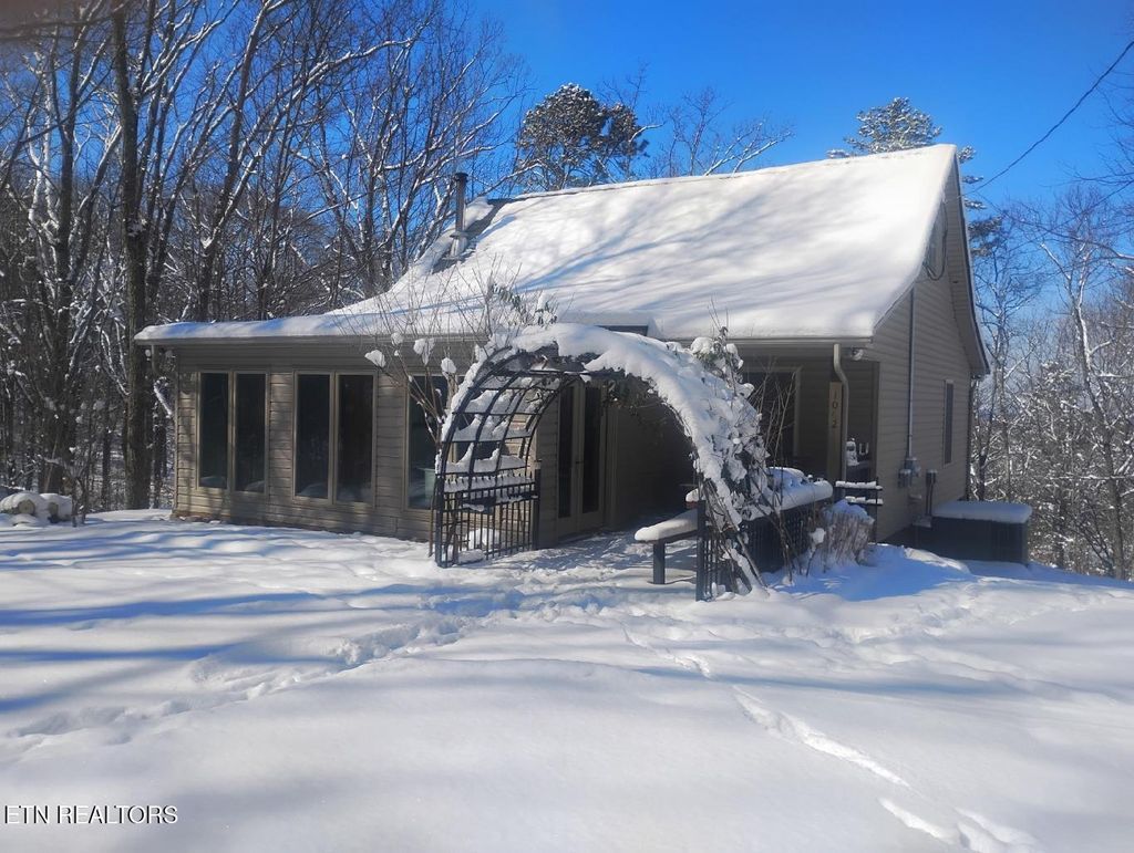 Photo of 1042 Old Oliver Rd, Walland, TN 37886 (MLS # 1320137)