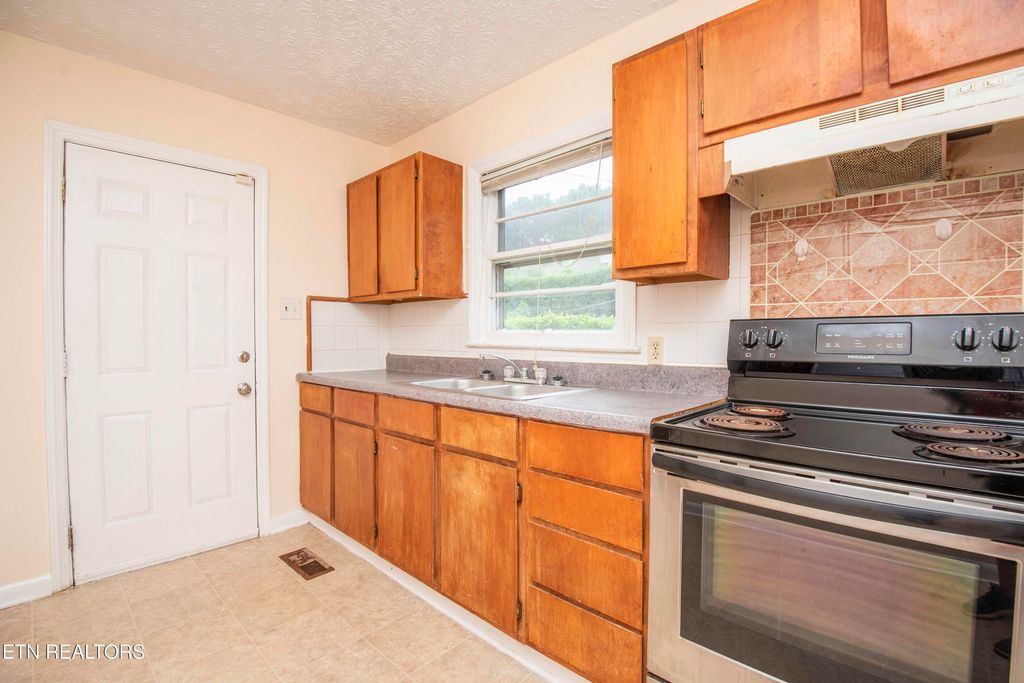 Photo of 3821 Selma Ave, Knoxville, TN 37914 (MLS # 1317973)