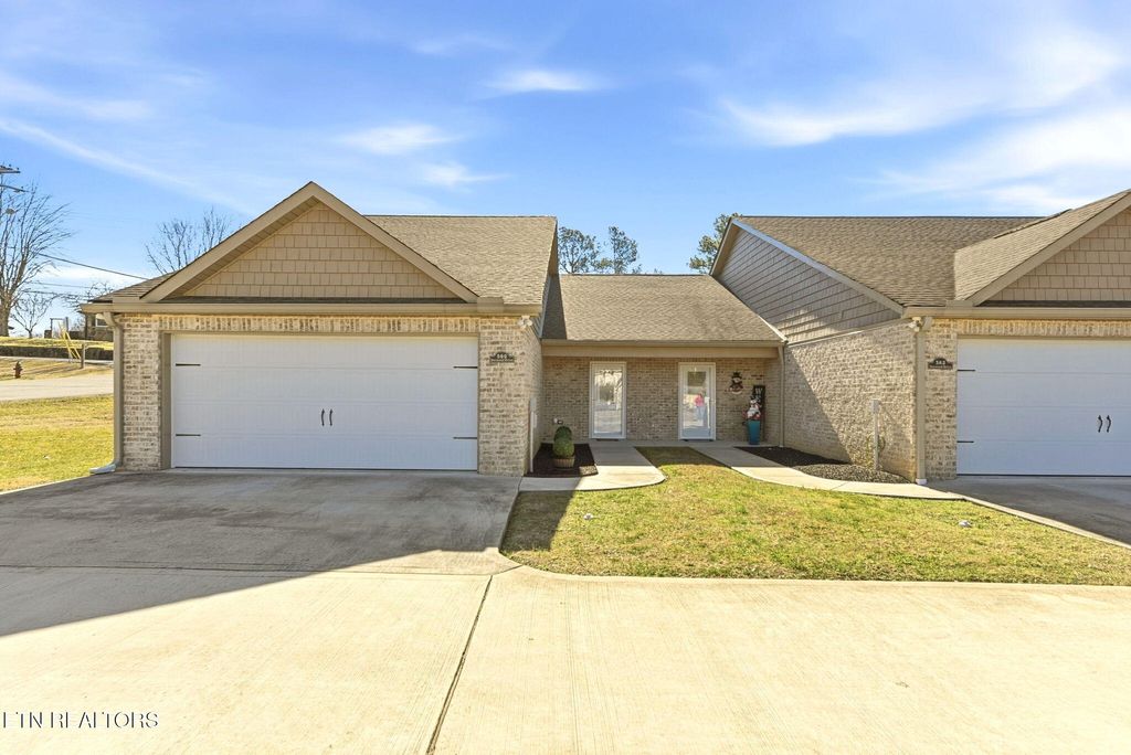 Photo of 560 Norwood Drive, Oliver Springs, TN 37840 (MLS # 1329539)