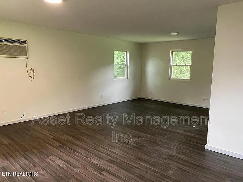 221 Pattie Gap Rd