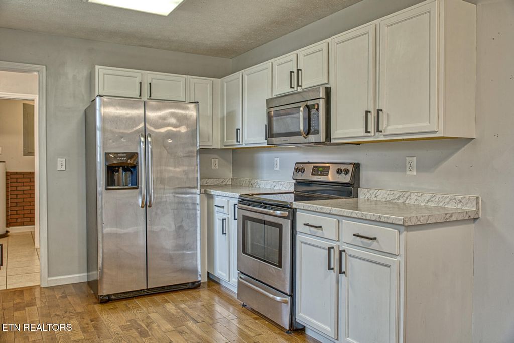 Photo of 731 Howell St, Sparta, TN 38583 (MLS # 1320274)