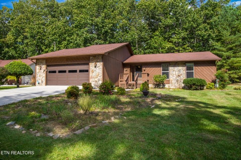 Tiny photo for 120 Lakeside Drive, Crossville, TN 38558 (MLS # 1358383)