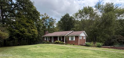 Photo of 412 S Carter School Rd, Strawberry Plains, TN 37871 (MLS # 1319353)