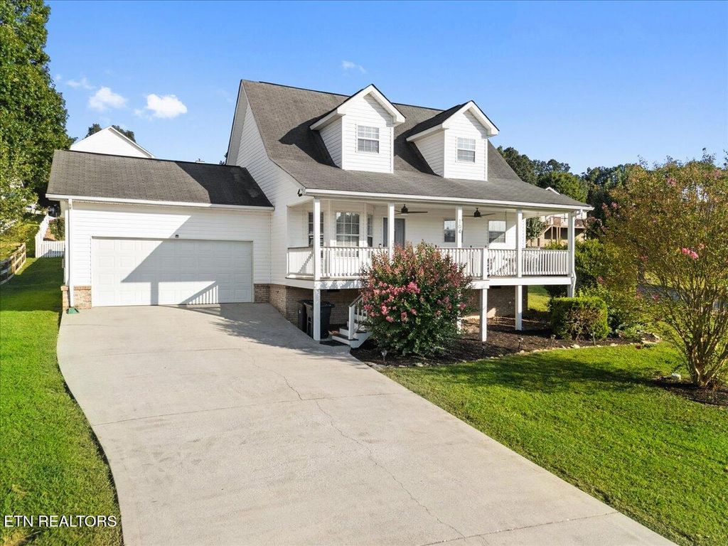 Photo of 104 Newport Way, Kingston, TN 37763 (MLS # 1315114)