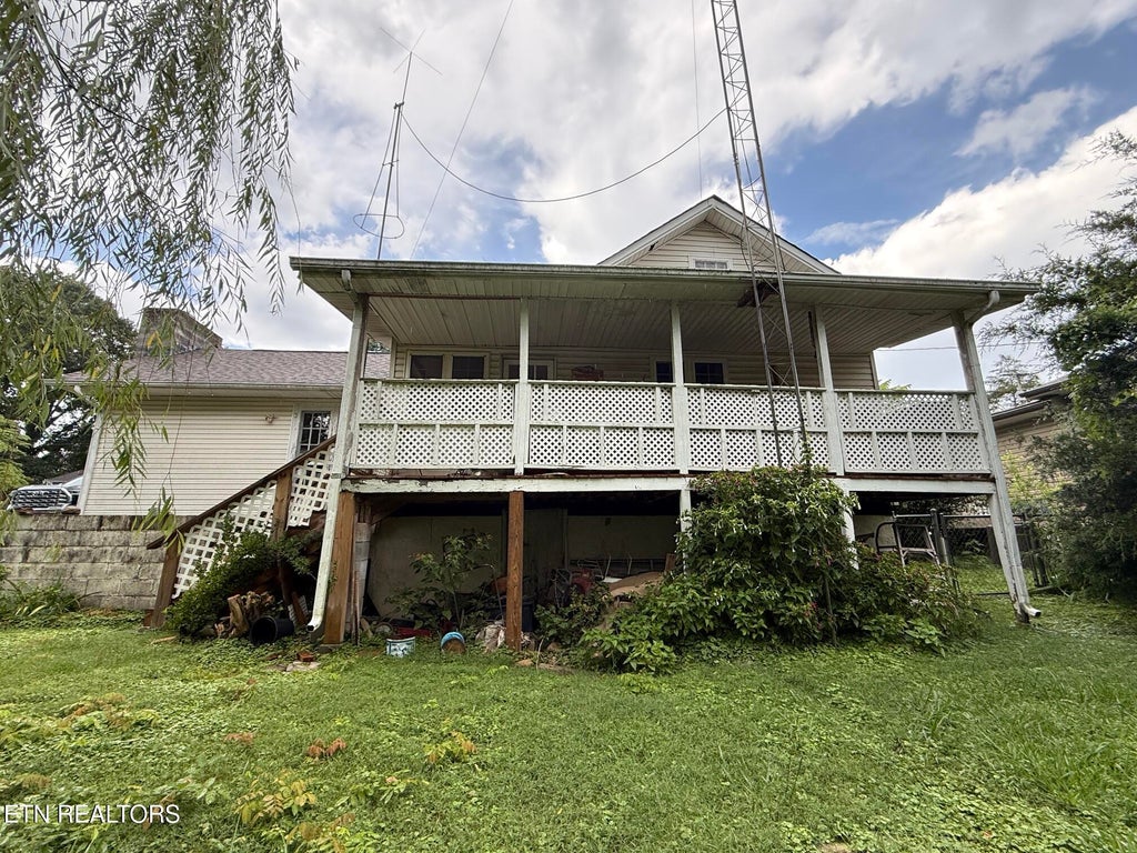 Photo of 907 High St, Clinton, TN 37716 (MLS # 1351702)