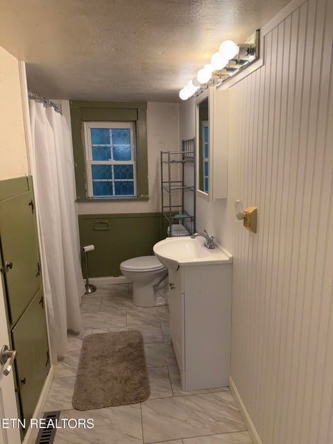 Tiny photo for 907 High St, Clinton, TN 37716 (MLS # 1351702)