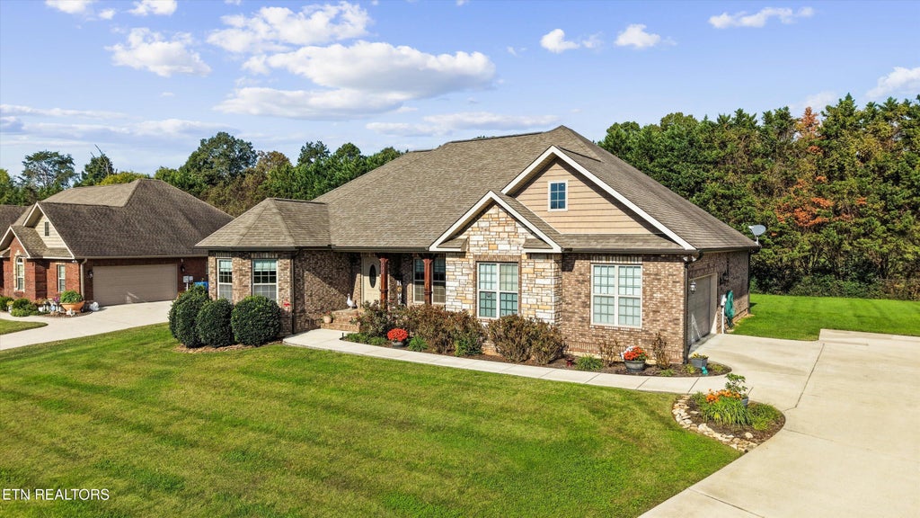 Photo of 1132 Linford Circle, Alcoa, TN 37701 (MLS # 1360002)