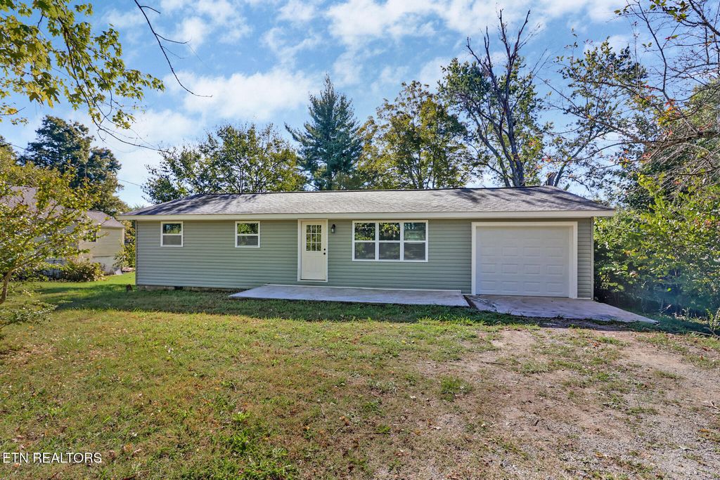 Photo of 1700 E 1st St, Crossville, TN 38555 (MLS # 1304670)
