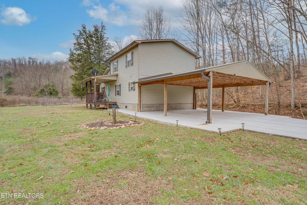 Photo of 288 Jd Farm Rd, Tellico Plains, TN 37385 (MLS # 1286420)