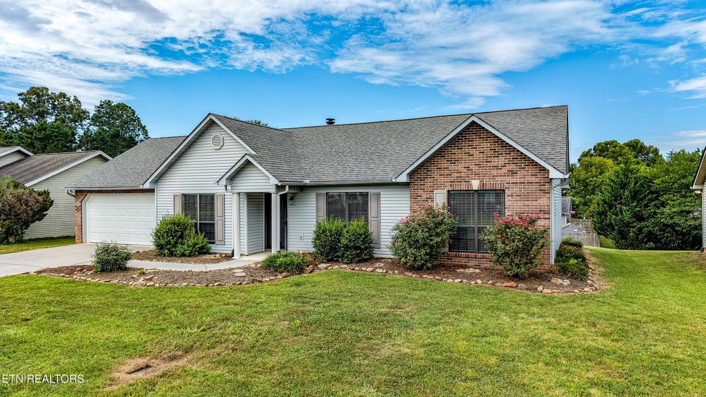Photo of 315 Headrickview Drive, Maryville, TN 37804 (MLS # 1349254)