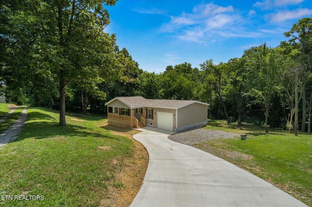 Photo of 612 Caldwell Rd, Loudon, TN 37774 (MLS # 1311236)