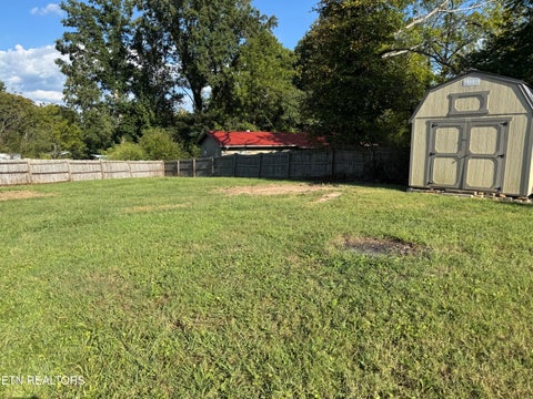 Tiny photo for 304 Peach Tree Circle, Wartburg, TN 37887 (MLS # 1355276)