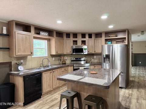 Tiny photo for 304 Peach Tree Circle, Wartburg, TN 37887 (MLS # 1355276)