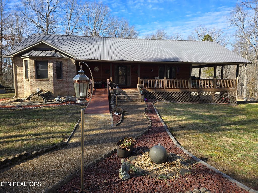 Photo of 254 Woody Cemetery Rd, Crossville, TN 38571 (MLS # 1329277)