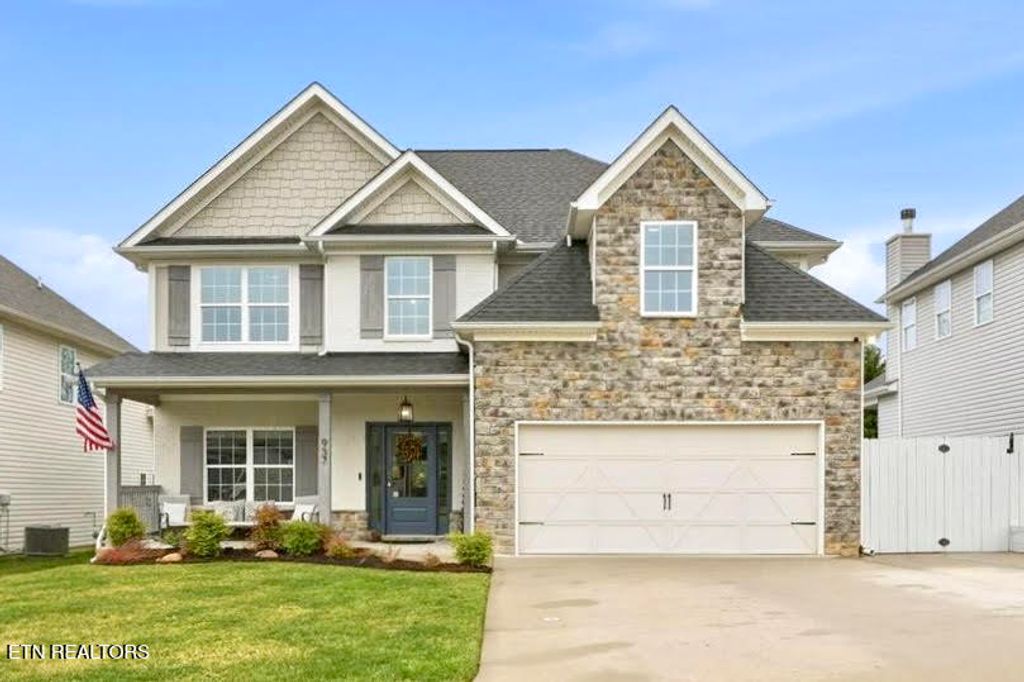 Photo of 937 Festival Lane, Knoxville, TN 37923 (MLS # 1331588)
