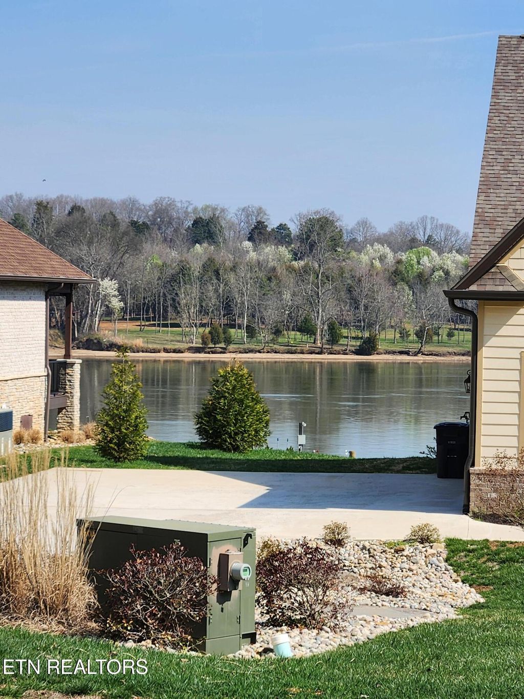 Photo of 496 Quiet River Lane, Loudon, TN 37774 (MLS # 1291388)