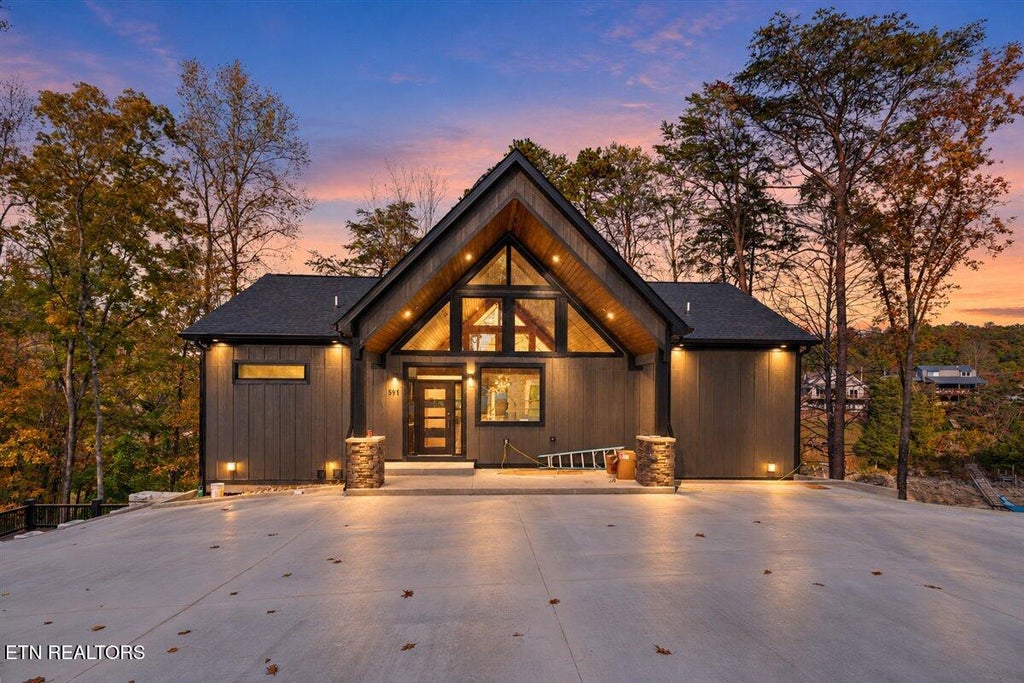 Photo of 591 Mill Lane, Jacksboro, TN 37757 (MLS # 1360645)