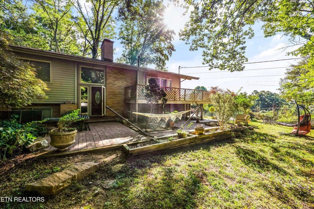 Photo of 114 Nebraska Ave, Oak Ridge, TN 37830 (MLS # 1352992)