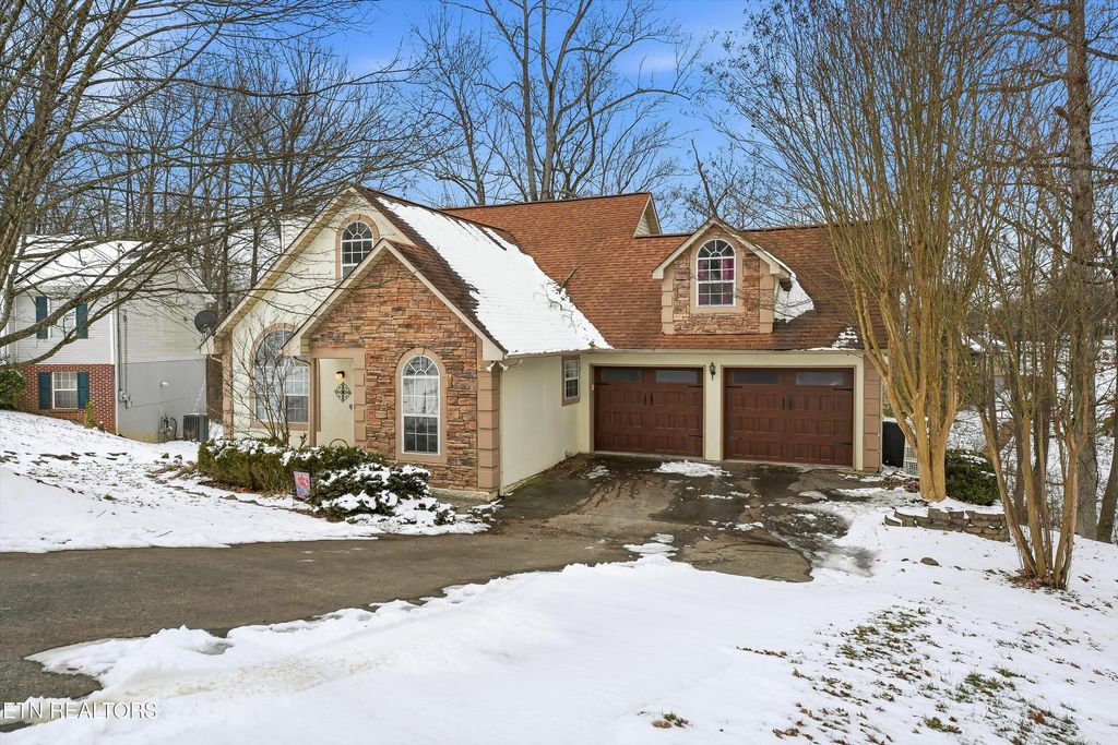 Photo of 6016 Tennyson Drive, Knoxville, TN 37909 (MLS # 1328633)