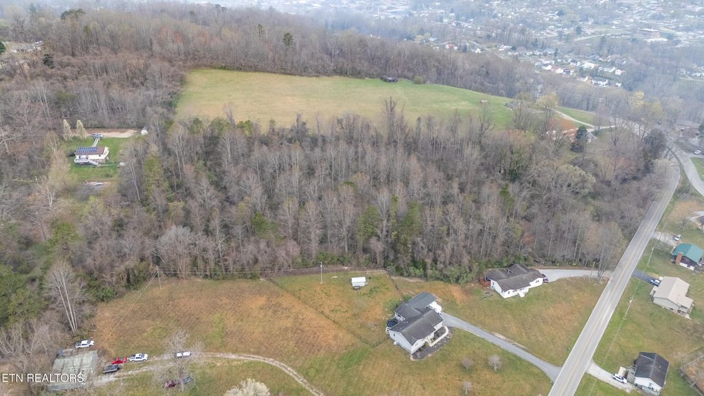 Photo of 1120 Loop Rd, LaFollette, TN 37766 (MLS # 1295710)
