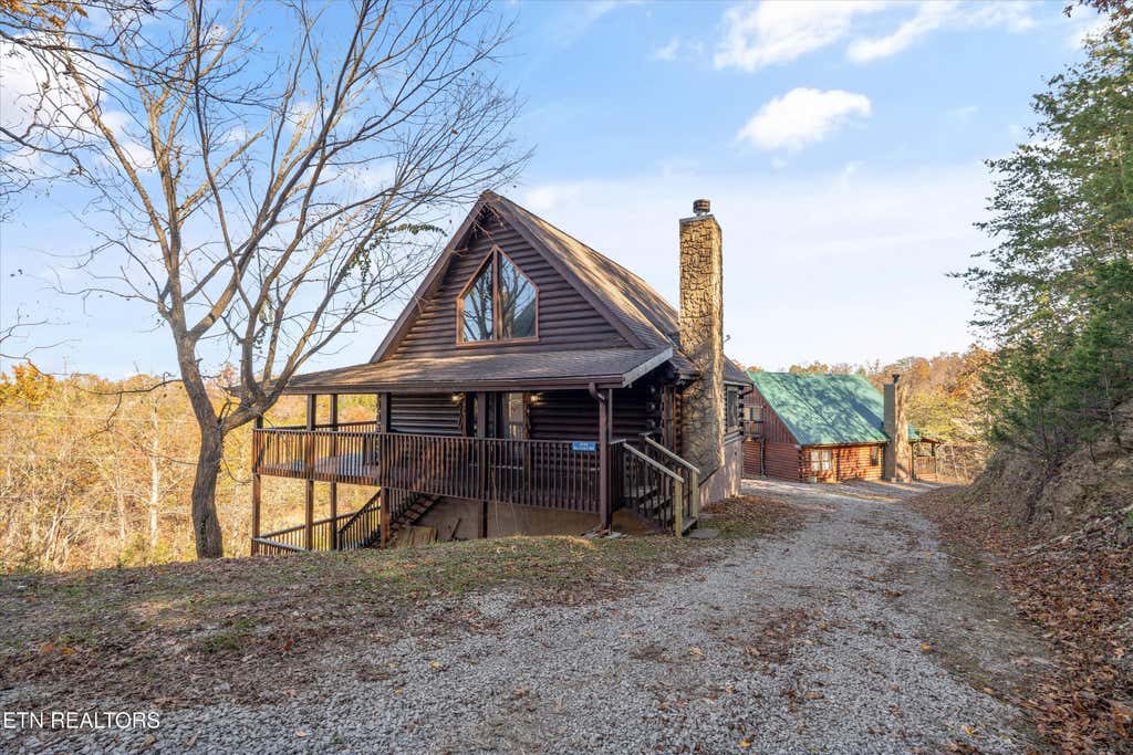 Photo of 2026 Bill Flagle Way, Sevierville, TN 37876 (MLS # 1346860)