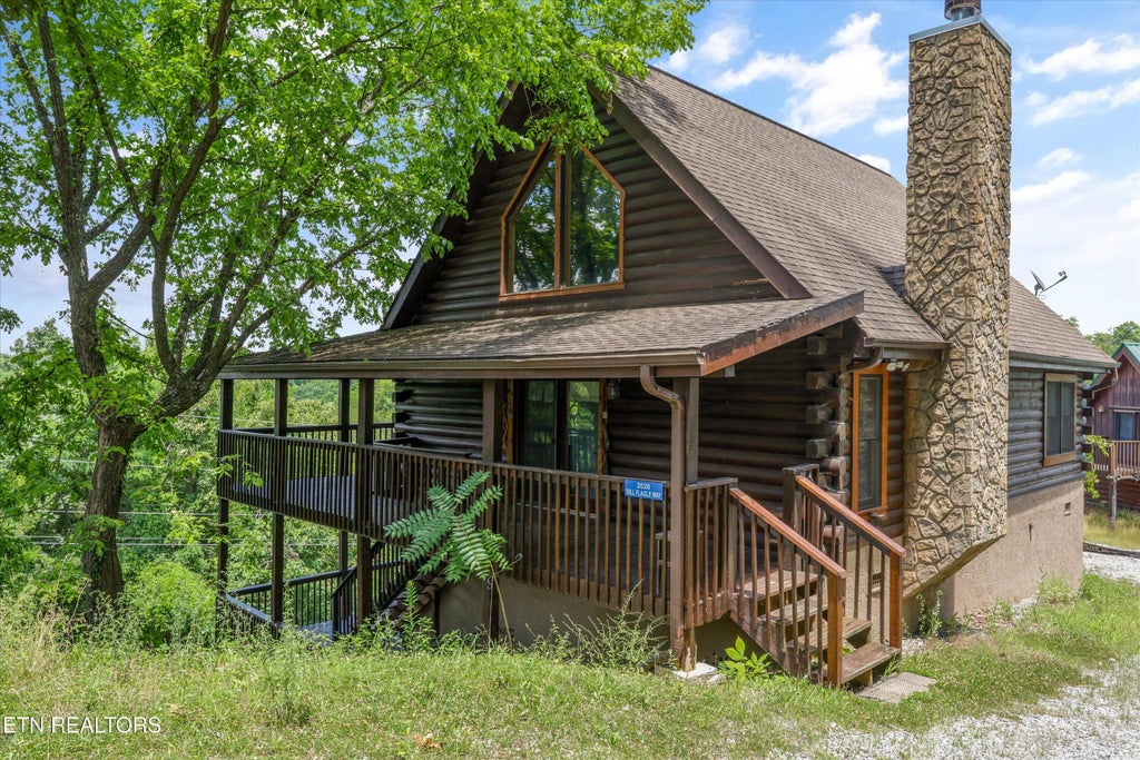 Photo of 2026 Bill Flagle Way, Sevierville, TN 37876 (MLS # 1346860)