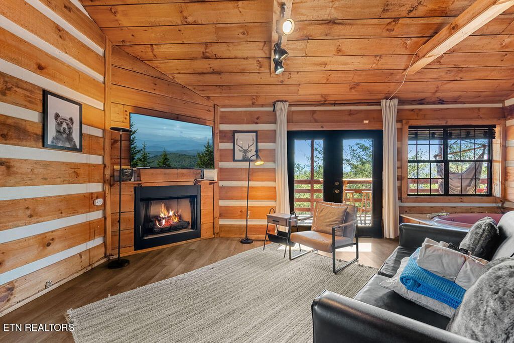 Photo of 1883 Blackberry Way, Sevierville, TN 37876 (MLS # 1327911)