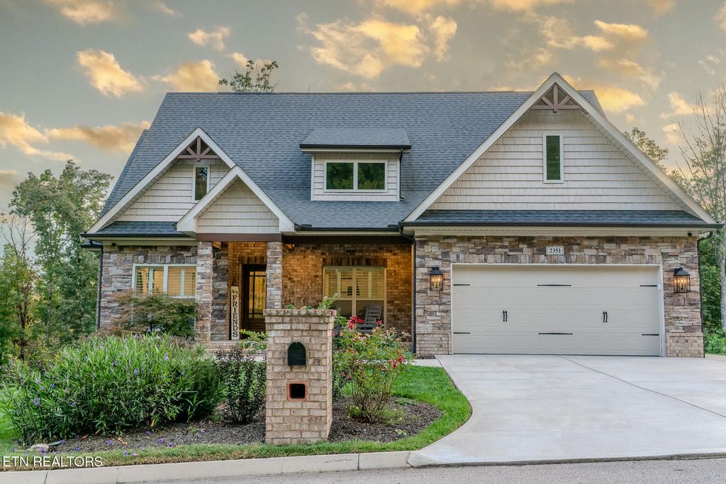 Photo of 2351 Wolf Crossing Lane, Knoxville, TN 37932 (MLS # 1317768)