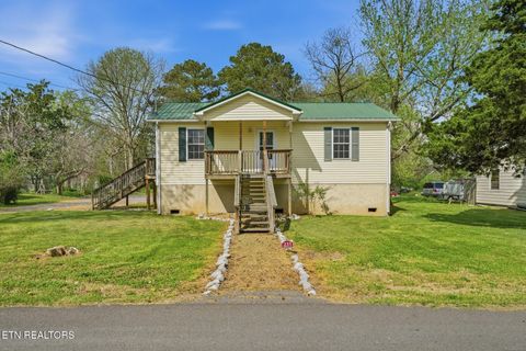 Photo of 231 Henderson Ave, Sevierville, TN 37862 (MLS # 1335924)
