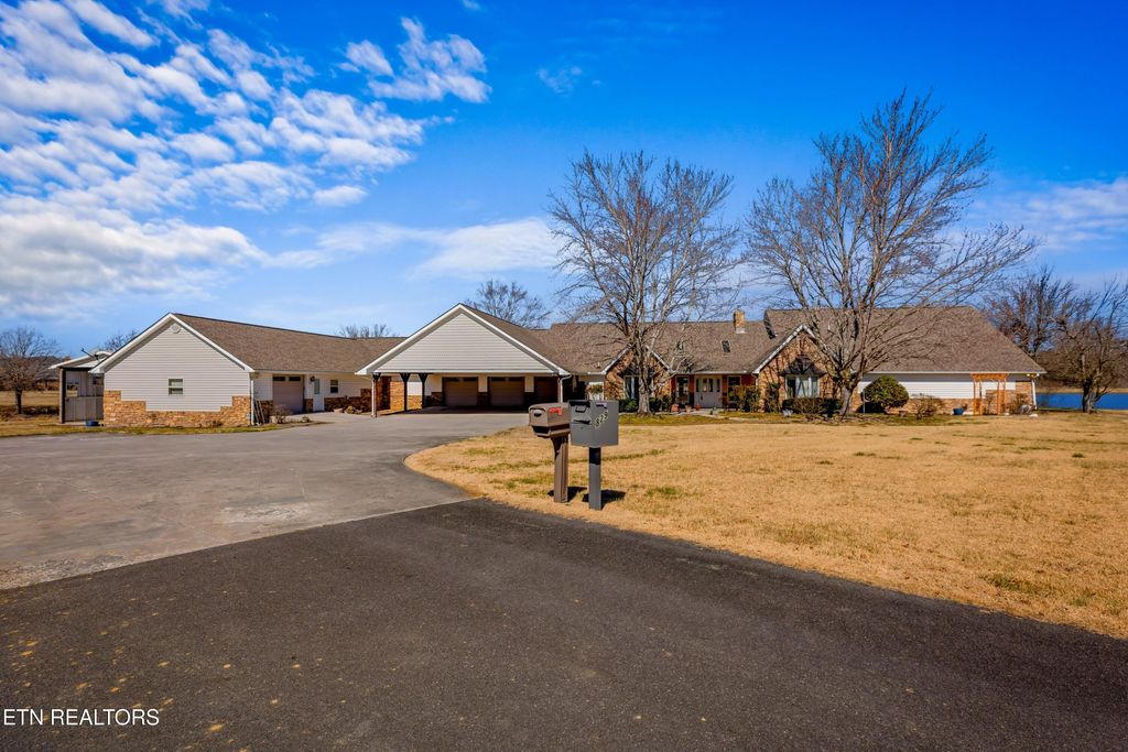 Photo of 829 Tucker Place Way, Dandridge, TN 37725 (MLS # 1291882)