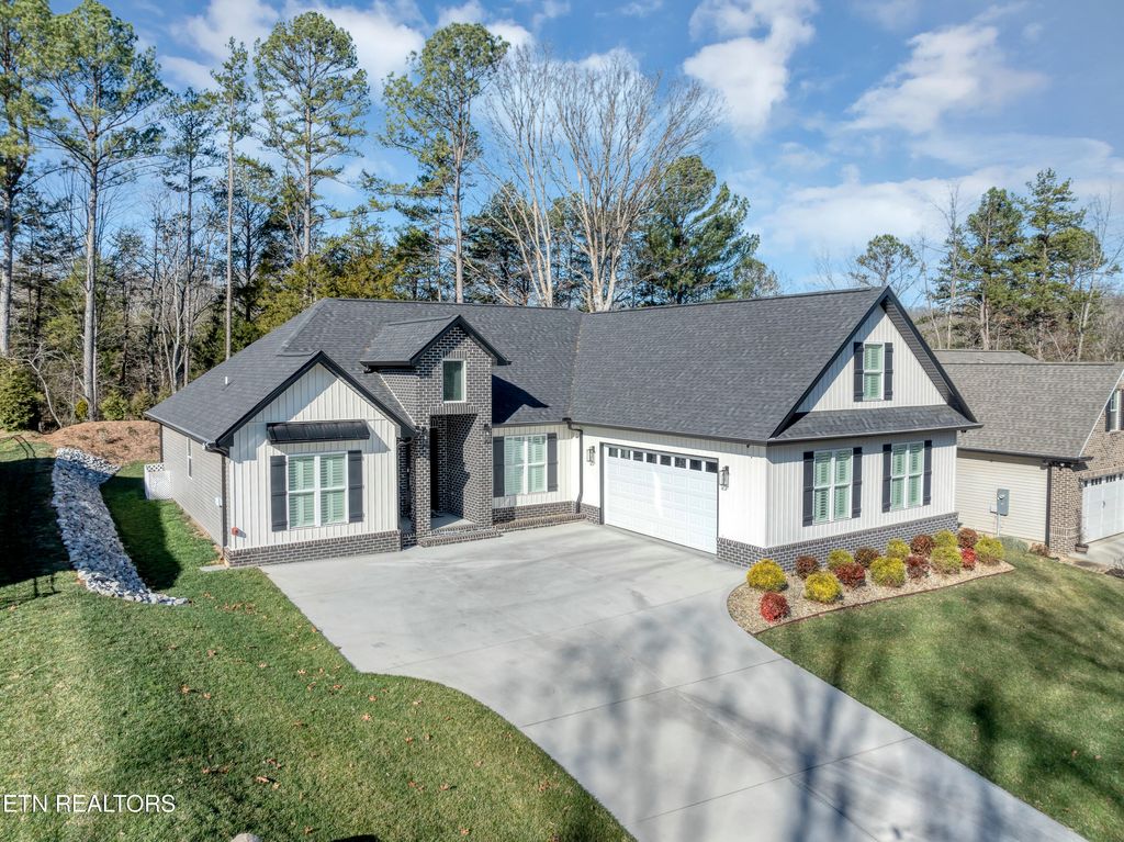 Photo of 374 Mingo Way, Loudon, TN 37774 (MLS # 1327007)