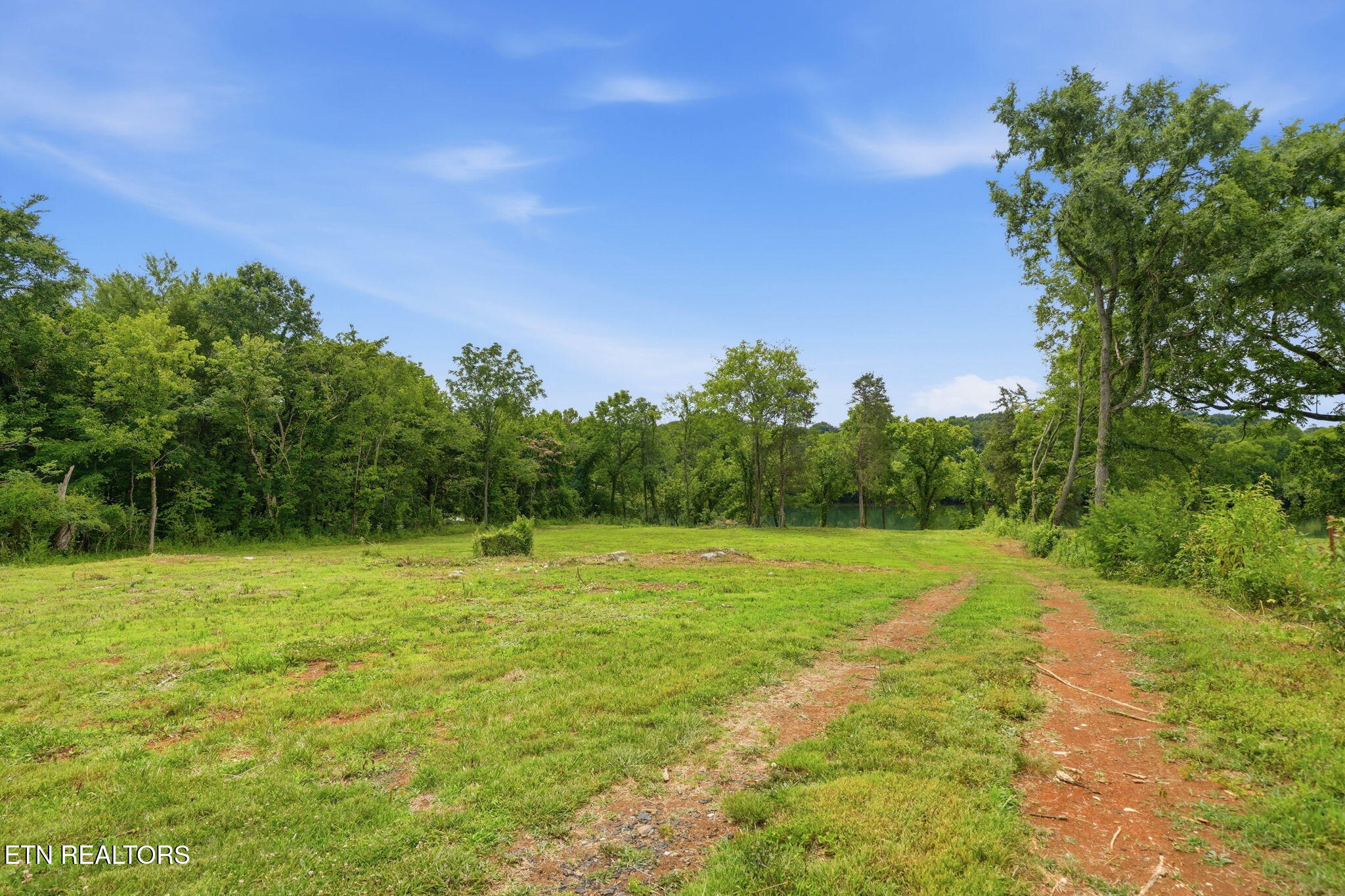 3128 Howell Rd