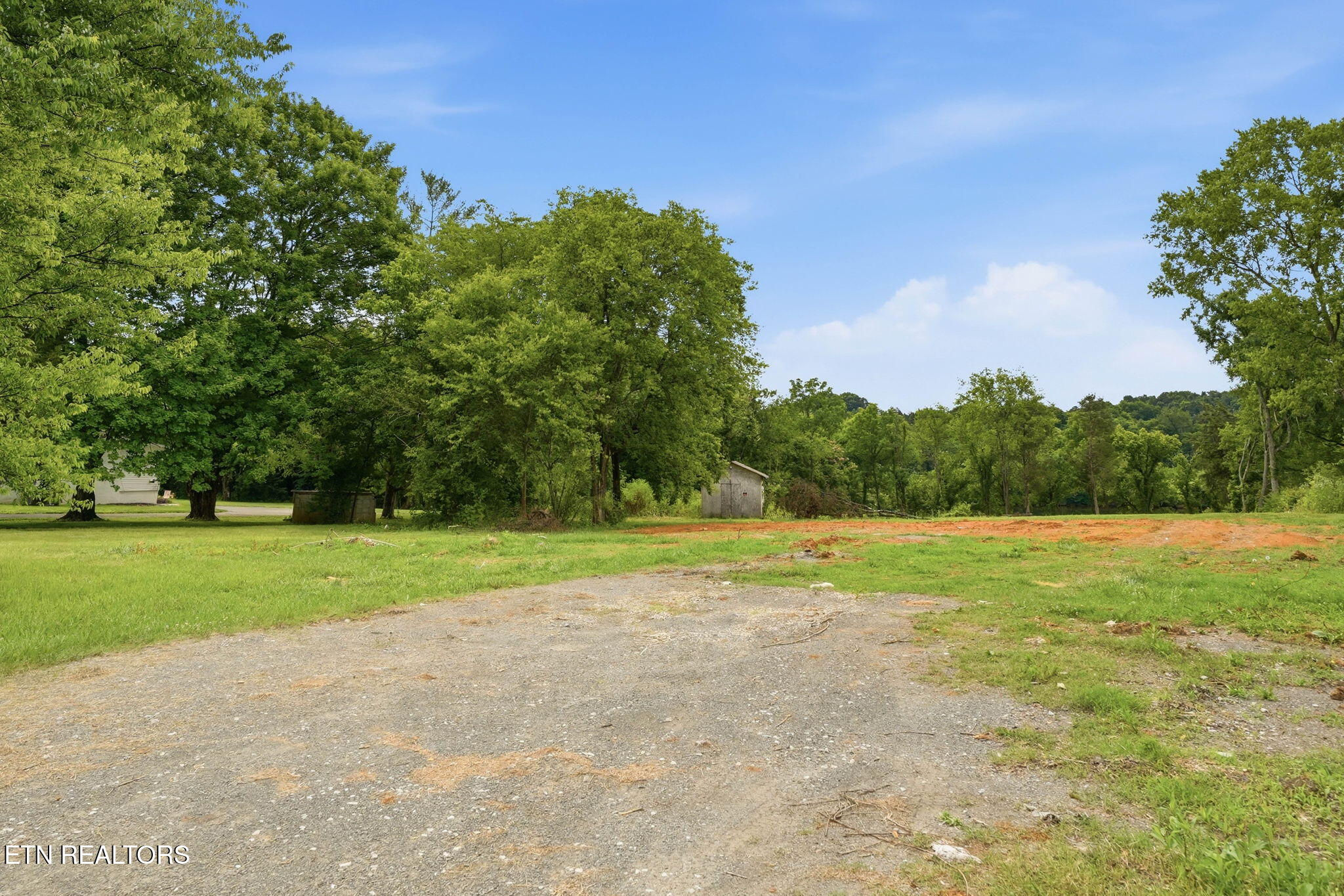 3128 Howell Rd