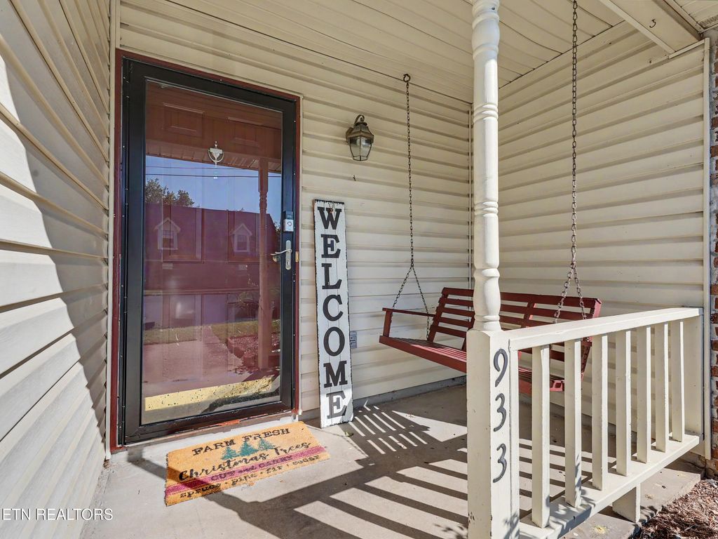 Photo of 933 Bradley Bell Drive, Knoxville, TN 37938 (MLS # 1337883)