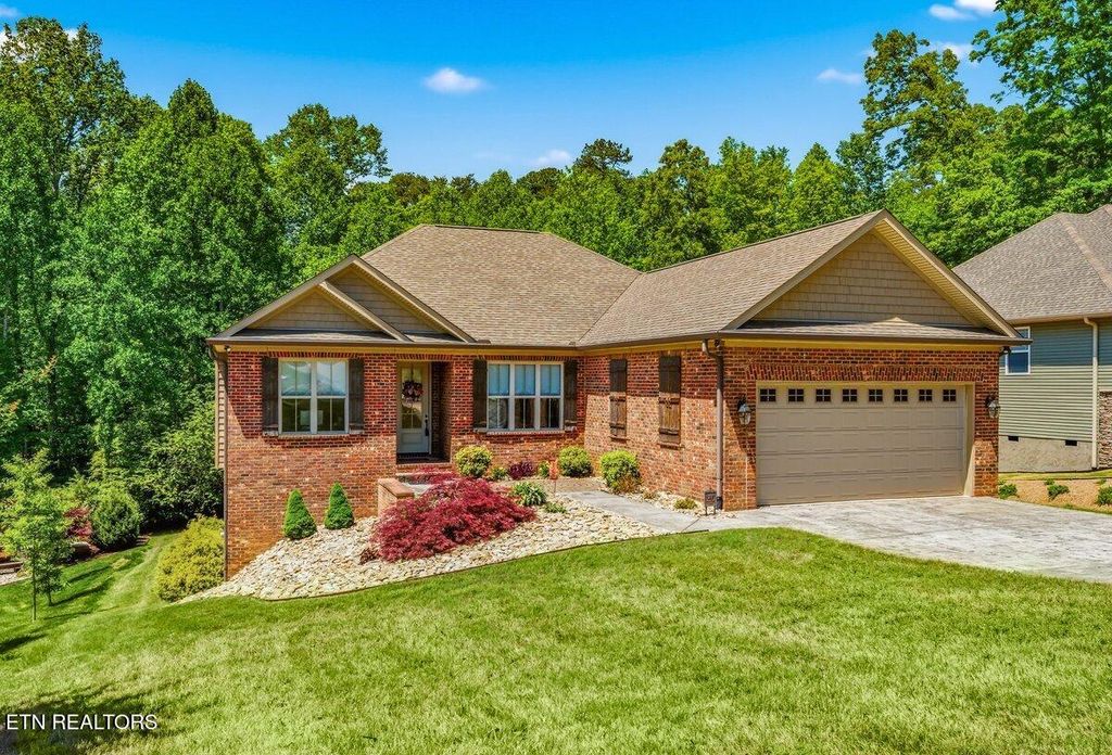 Photo of 107 Daleyuhski Way, Loudon, TN 37774 (MLS # 1333146)