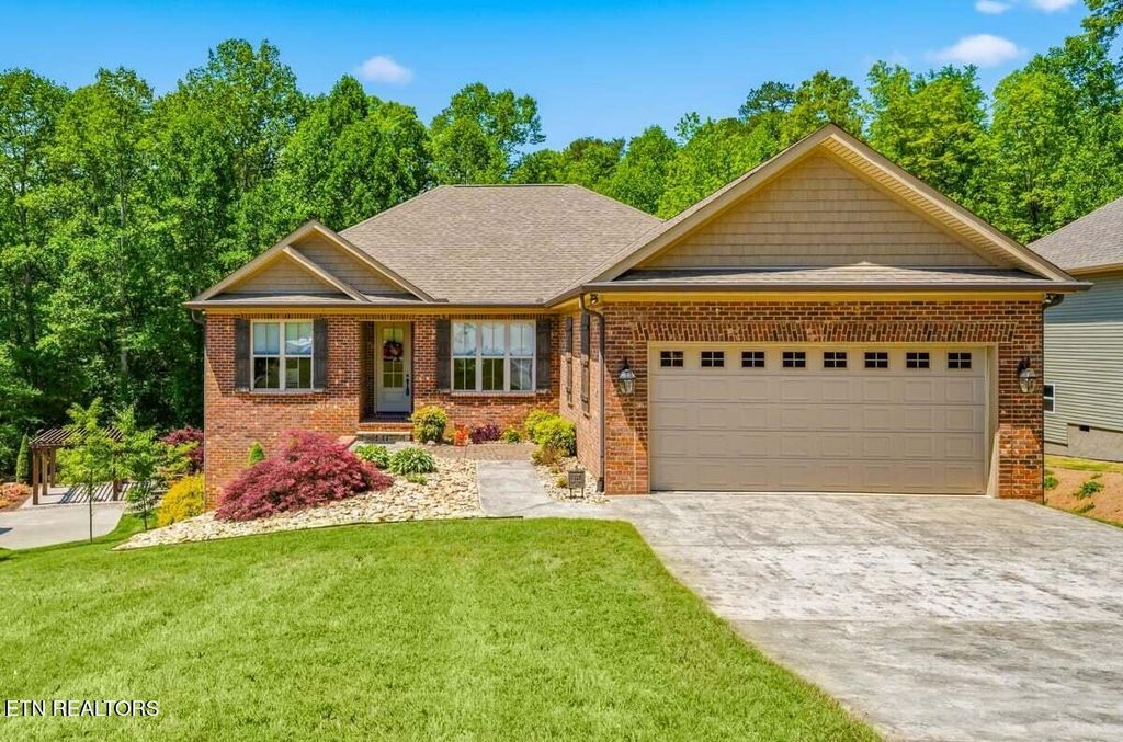 Photo of 107 Daleyuhski Way, Loudon, TN 37774 (MLS # 1333146)