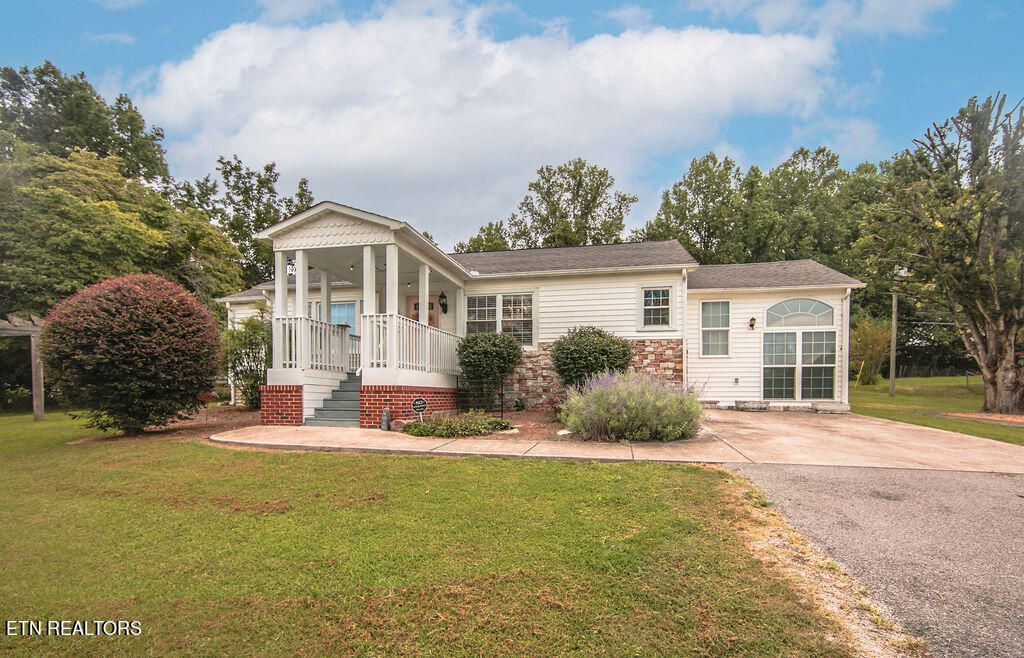 Photo of 106 Michelle Lane, Oliver Springs, TN 37840 (MLS # 1251734)