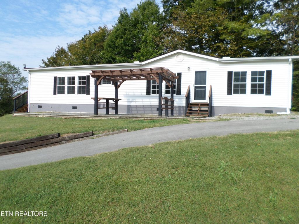 Photo of 1936 Dripping Springs Rd, Seymour, TN 37865 (MLS # 1316430)