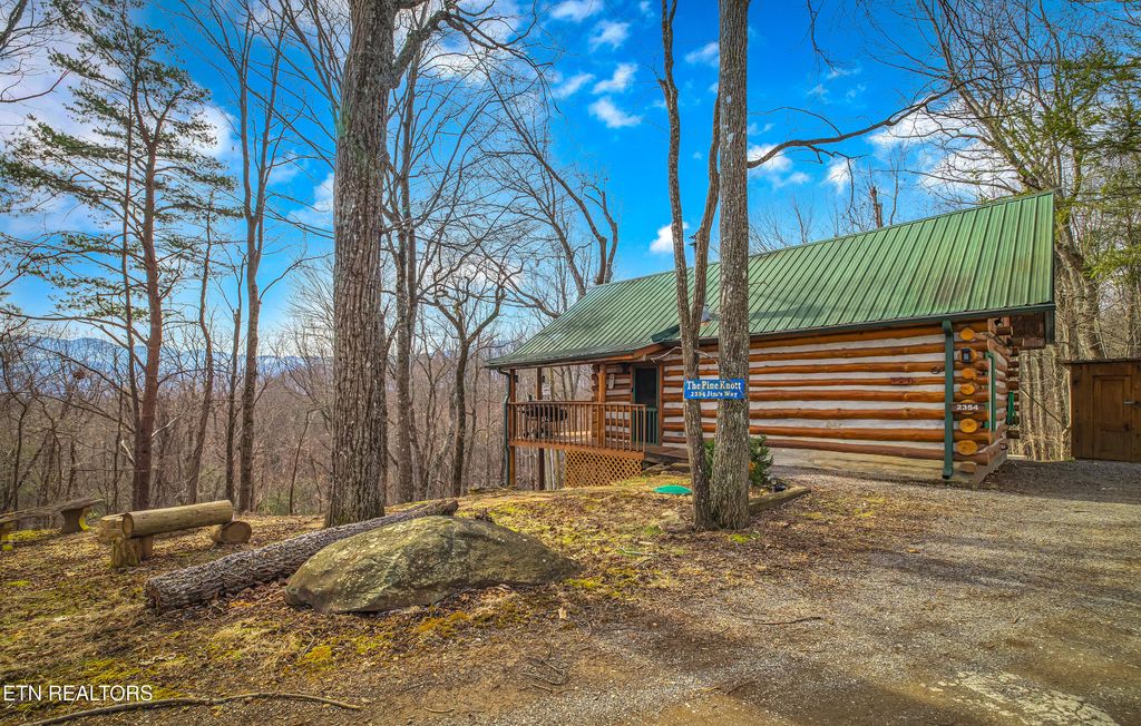 Photo of 2354 Jims Way, Sevierville, TN 37876 (MLS # 1330732)