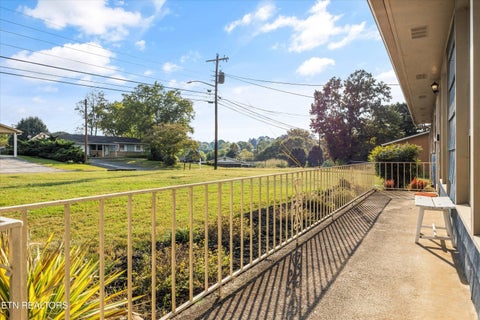Tiny photo for 4913 Gettysburg Rd, Knoxville, TN 37921 (MLS # 1355939)
